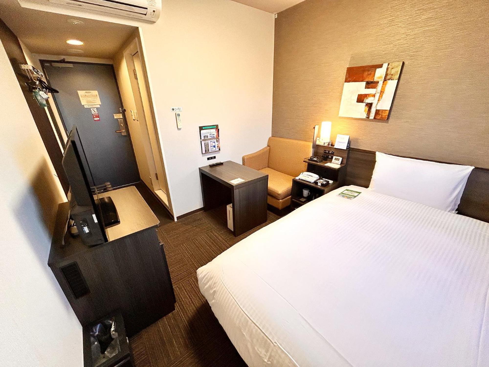 Hotel Route-Inn Anan Экстерьер фото